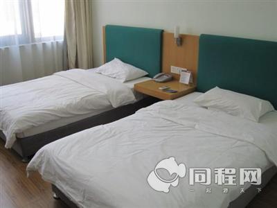 上海旅居快捷酒店（长寿路店）图片客房/床[由15996racfde提供]