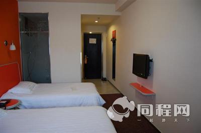 上海莫泰168连锁酒店（宝山友谊路店）图片客房/床[由13561wgdjfm提供]