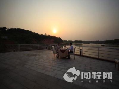 扬州红山体育休闲度假村图片烧烤平台