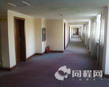 武汉坡地商务酒店（武昌街道口店）图片走廊[由13403gtneov提供]