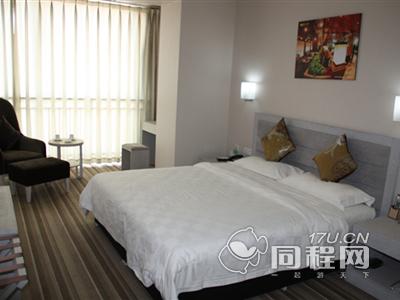 北京白云商务酒店图片大床房（内宾）