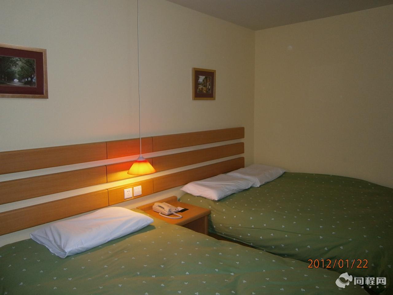 杭州如家快捷酒店（西湖解放路店）图片家庭床[由13328sllsct提供]