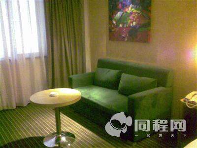 杭州海外海智选假日酒店图片客房/房内设施[由13371ldixyy提供]