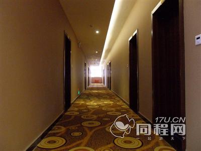 昆明云水酒店（长水机场店）图片走廊