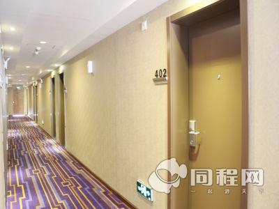 荆州百富快捷酒店（大润发店）图片走廊