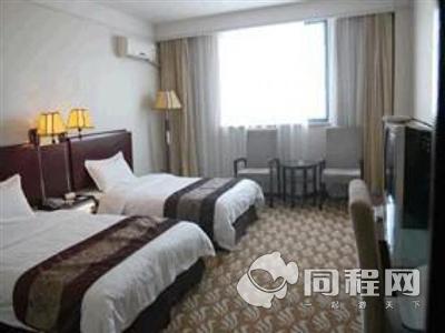 上海莫泰168连锁酒店（曹安路店）图片双床房