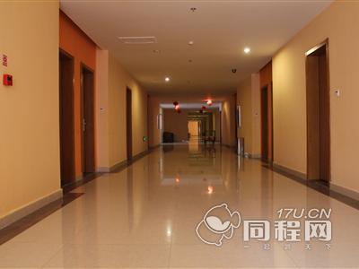 昭通绥江世纪星商务酒店图片走廊