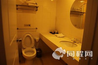 上海如家快捷酒店（鲁迅公园欧阳路店）图片客房/卫浴[由15807yhxcry提供]