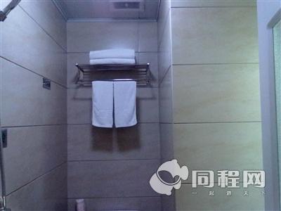 南京肯定宾馆（新街口店）图片客房/卫浴[由15195eboaje提供]
