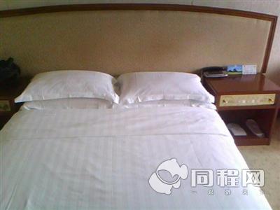 福州天福大酒店图片客房/床[由出差客提供]