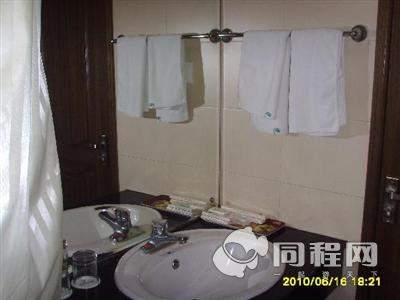 扬州杨柳青假日酒店图片客房/卫浴[由一路幸福提供]