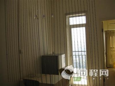 武汉紫晶城酒店公寓图片舒适套房窗口[由13451rkuoeg提供]