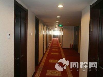 北京鼎春德酒店图片走廊