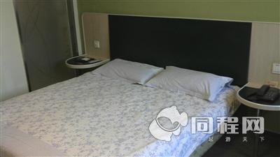 武汉莫泰168连锁酒店（汉口火车站店）图片客房/床[由caolp提供]
