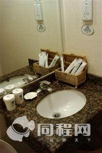 北京格林豪泰酒店（天坛赵公口桥店）图片客房/卫浴[由13666igxndi提供]