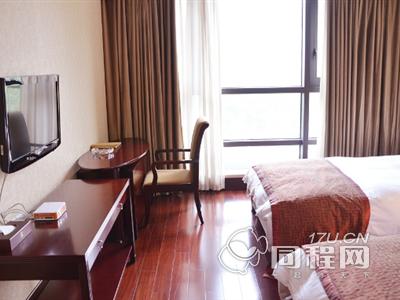 杭州斯维登度假公寓（萧山郁金香岸）图片豪华园景双床房
