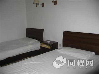南京基地宾馆图片客房/床[由13870vgjujk提供]