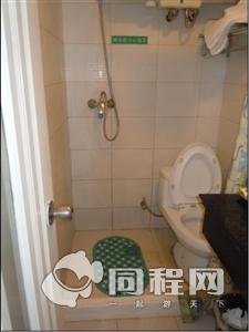 杭州紫罗兰酒店图片客房/卫浴[由13679ehoied提供]