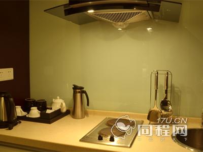 杭州斯维登度假公寓（江干新城时代）图片高级城景开放式套房-厨房