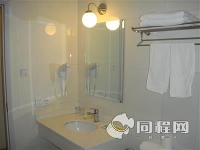 上海轻松驿站宾馆图片客房/卫浴[由WZKL0902提供]