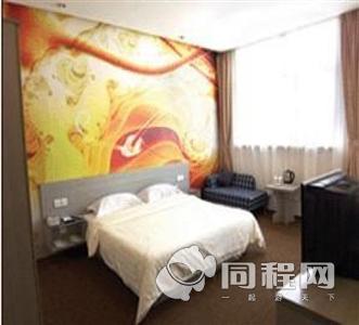 上海莫泰168连锁酒店（五角场万达广场店）图片大床房