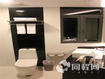 深圳富驿时尚酒店（东湖公园店）图片洗手间