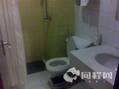 北京金百利快捷酒店图片客房/卫浴[由15123sdxmgv提供]
