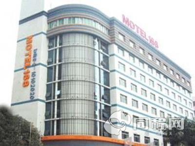 深圳莫泰168连锁酒店（龙岗龙城广场地铁站店）图片外观