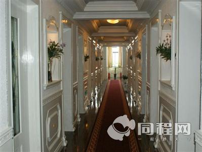 上海巷深连锁酒店（华新店）图片三楼客房