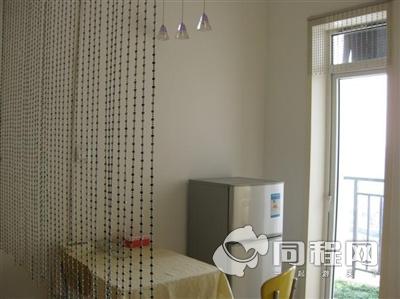 武汉紫晶城酒店公寓图片舒适套房阳台口[由13451rkuoeg提供]