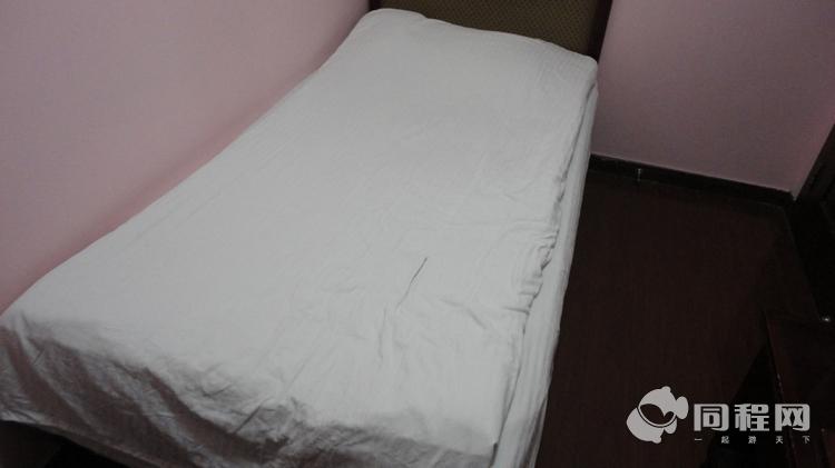 上海吉浦宾馆图片单人床[由浪涛潮声提供]