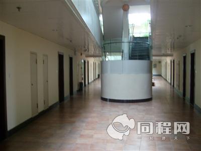 上海宝隆居家酒店（罗泾店）图片走廊[由13585jdcejf提供]