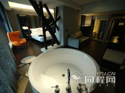 桔子水晶酒店（上海公平路北外滩店）图片桔子水晶精选豪华套房