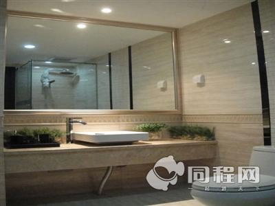 广州铂晶威尼国际公寓酒店图片洗手间