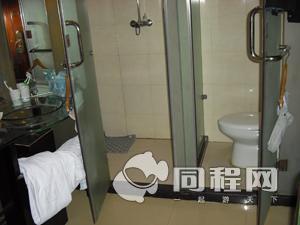 上海威伦酒店（九江路外滩店）图片卫生间（由oxe****@126.com提供）
