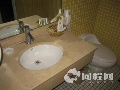 北京蓬达度假酒店图片客房/卫浴[由Dragondoor提供]
