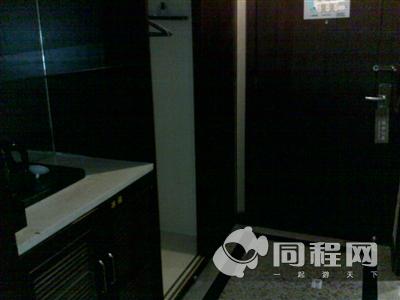 上海大亚湾商务酒店图片衣柜水台不错[由13602vouhky提供]