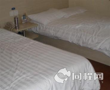 上海汉庭酒店（徐家汇二店）图片客房/床[由13475qyrobo提供]