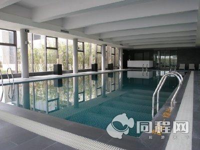 上海华医淀山湖疗养院图片游泳池