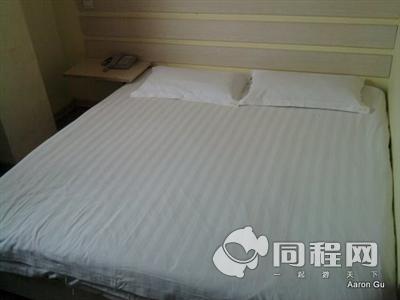 上海东航之星谷翠商务酒店图片客房/床[由13671vgibdj提供]