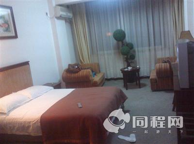 上海卫武宾馆图片客房/房内设施[由13402lsugch提供]