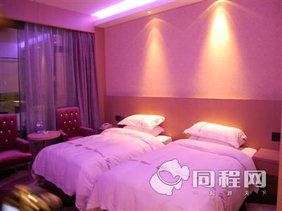 深圳蓬客精品酒店（和平店）图片豪华双拼房