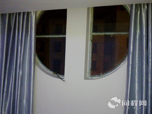 淮安兰沁园宾馆图片窗户[由漫翔水鱼提供]