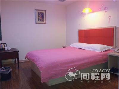 郑州嘉城商务快捷酒店图片经济大床房（无窗）