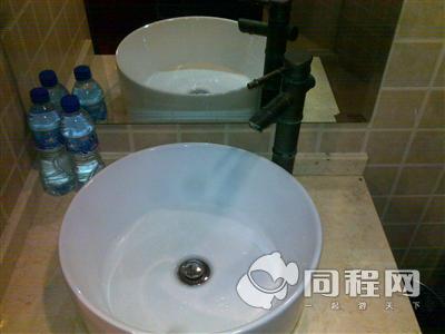 上海裕邸精品酒店图片客房/卫浴[由13861zjiqel提供]