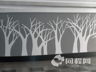 胶州怡然居商务酒店图片走廊