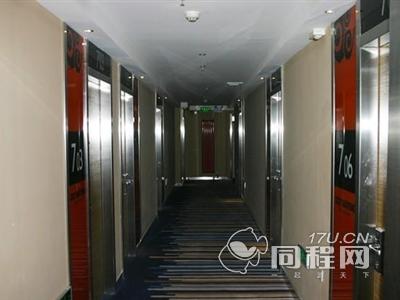 哈尔滨宝丰宾馆（建国街店）图片走廊