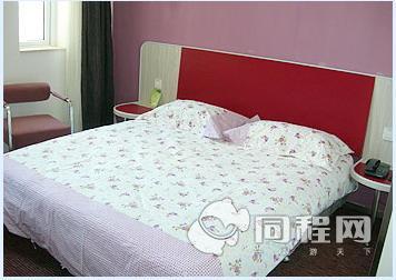 南京莫泰168连锁酒店（中央路店）图片客房/床[由13501snrpuq提供]