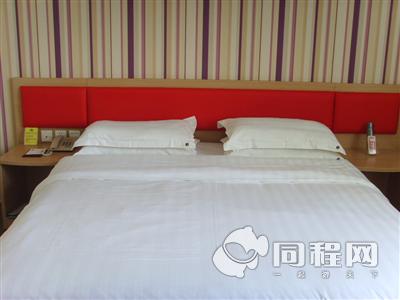 聊城e家快捷酒店图片干净舒适的大床[由13852jzxott提供]