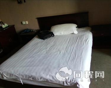 洛阳苏隆园宾馆图片客房/床[由半个家的蜗牛提供]